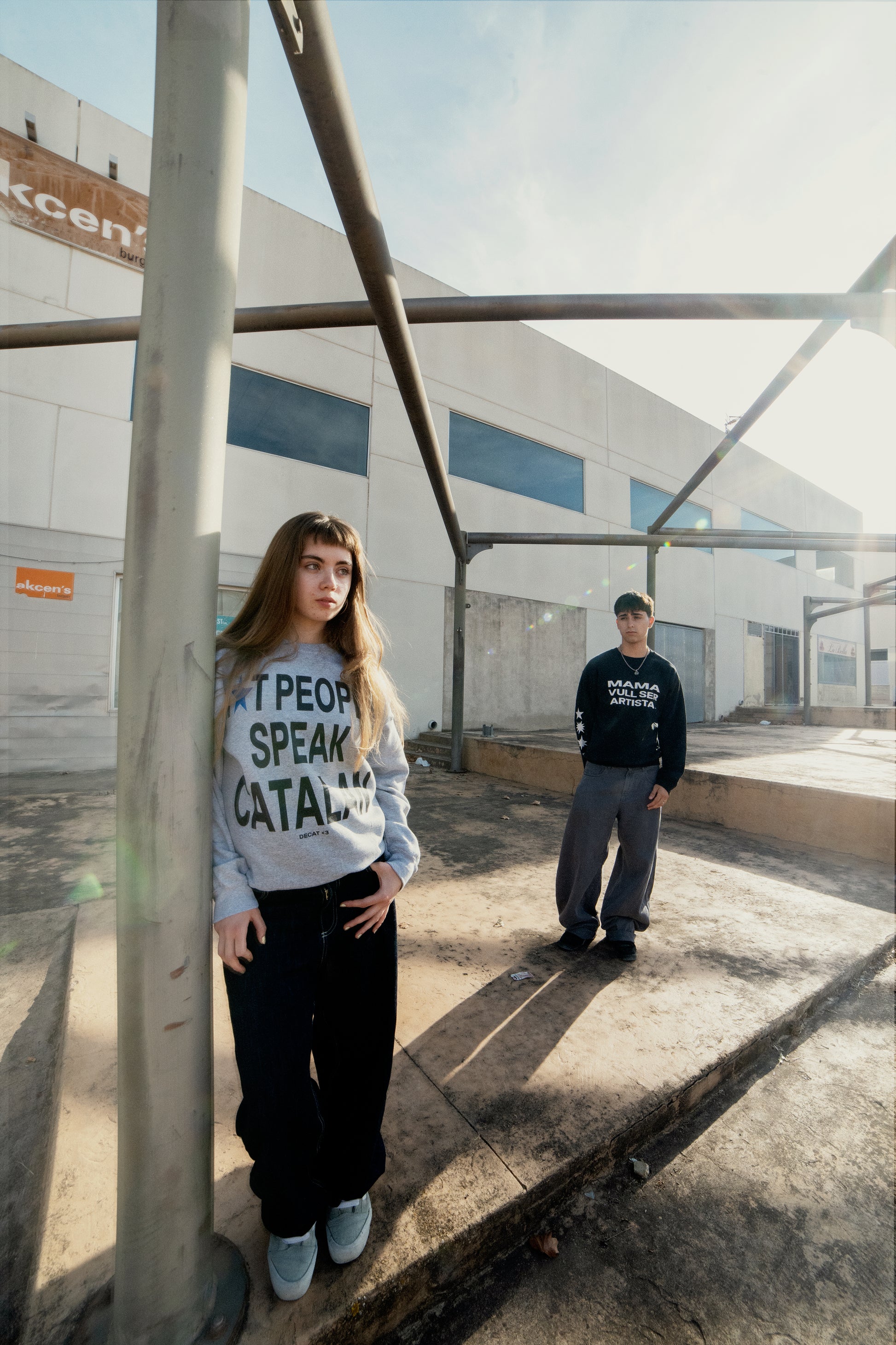 DESSUADORA - ''HOT PEOPLE SPEAK CATALAN'' - DECAT BRAND