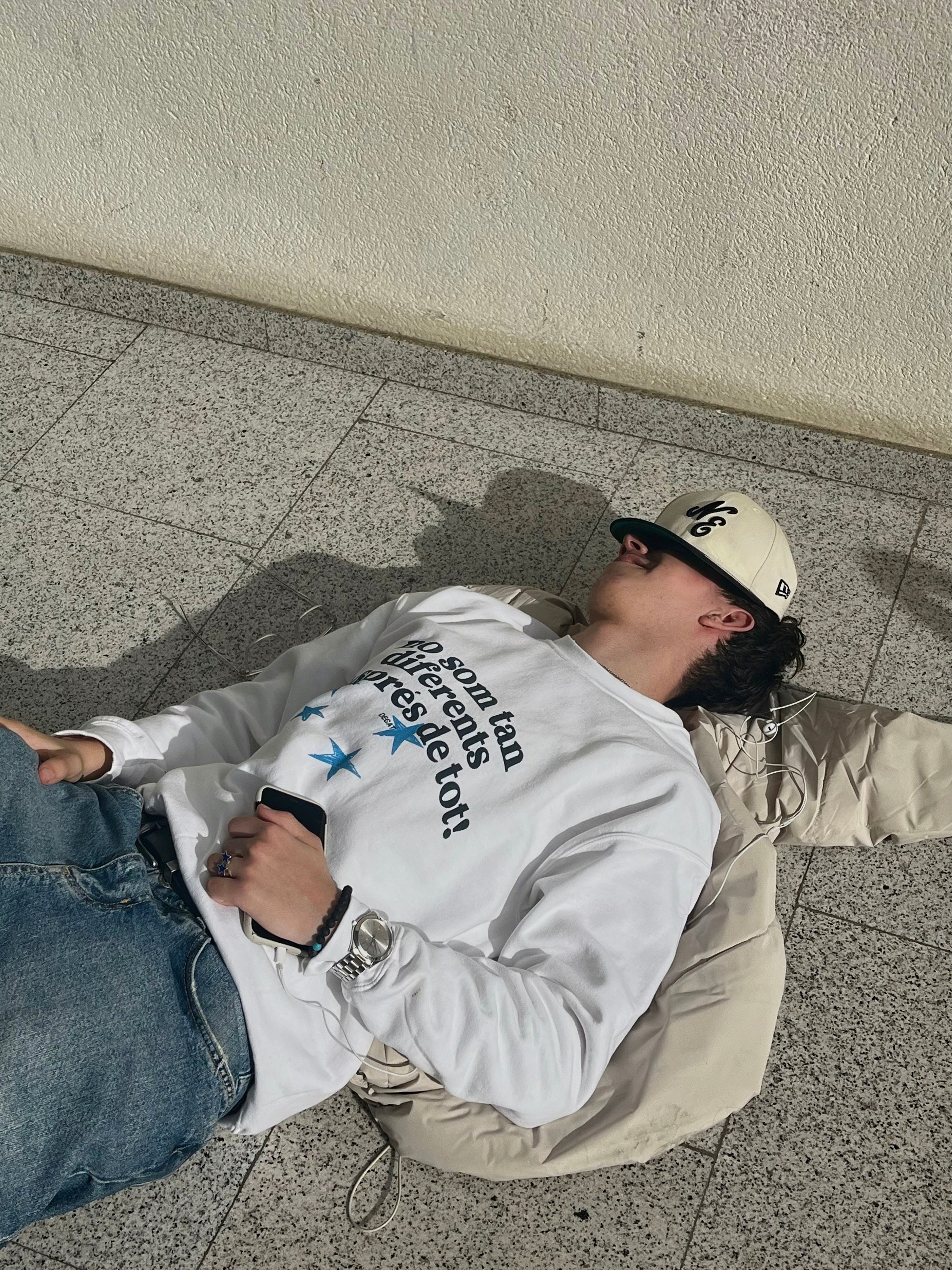TOT COMENÇA AQUÍ ★