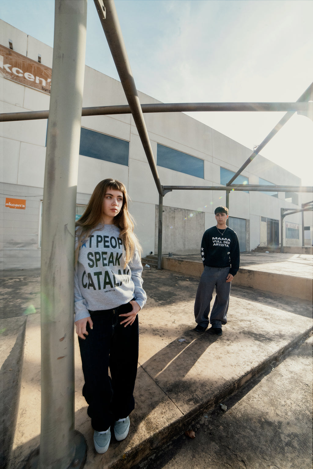 DESSUADORA - ''HOT PEOPLE SPEAK CATALAN'' - DECAT BRAND 